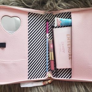 Too Faced Makeup - Too faced organizer and travel case Too Faced Makeup - Too faced organizer and travel case